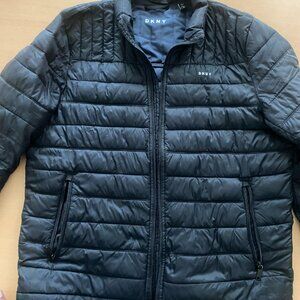 Stylish Black Jacket – Comfortable, Wind-Resistant, and Perfect for Cold Weather